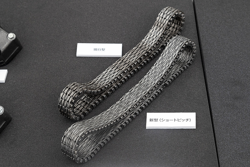 ピッチ幅を短くした新チェーン採用など、質感向上と環境性能向上をはたした新型リニアトロニックを採用