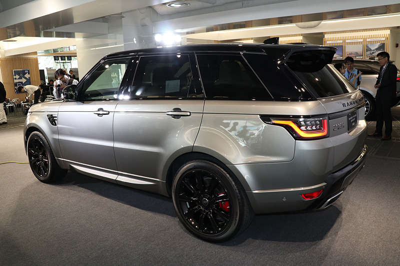 グレードは「AUTOBIOGRAPHY DYNAMIC」