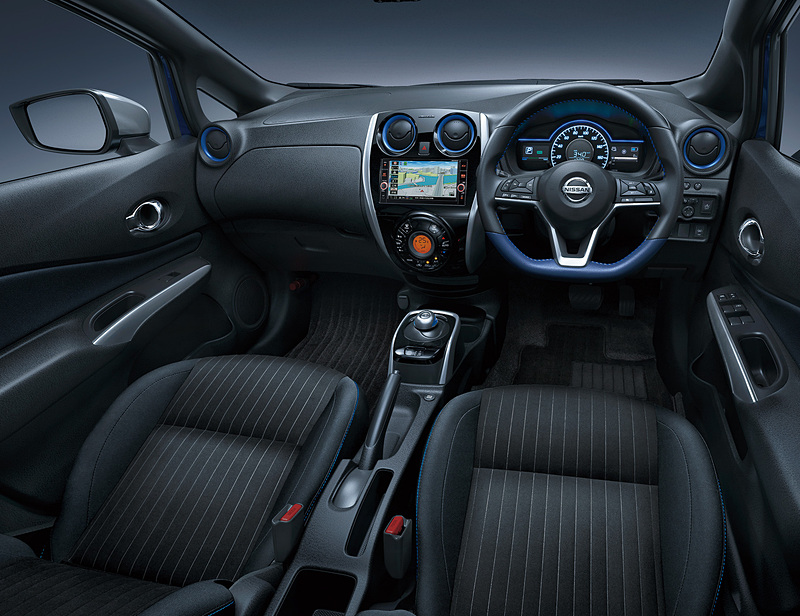 インテリアは上質な素材とディティールにこだわった仕様