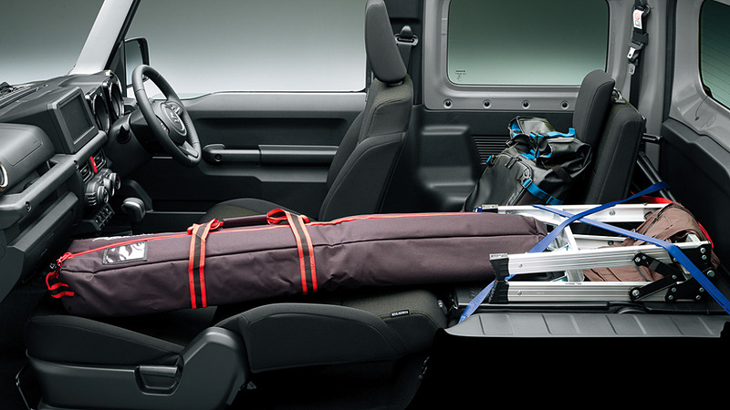 シートアレンジ例。車内長は最大1795mmで、長尺物の積載も可能