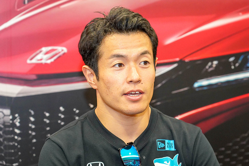 ポイントリーダー100号車 RAYBRIG NSX-GTの山本尚貴選手