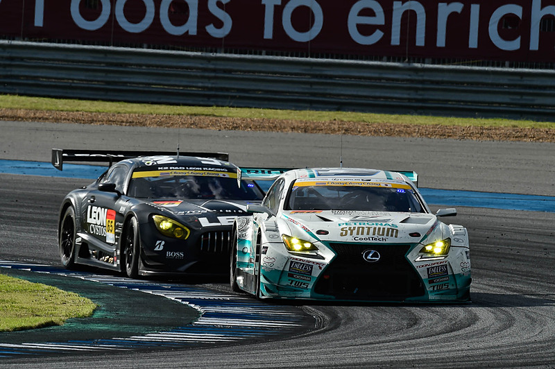 GT300でも激しいレースが展開された