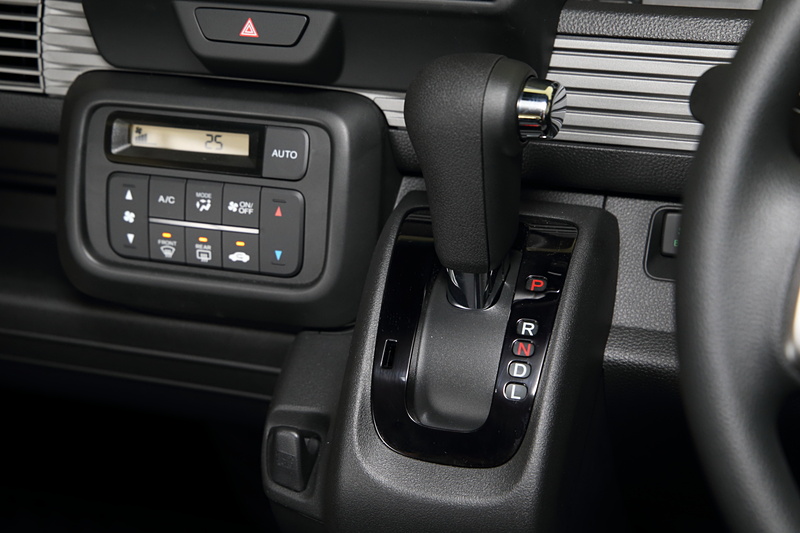 N-VAN専用にチューニングされたCVTを搭載