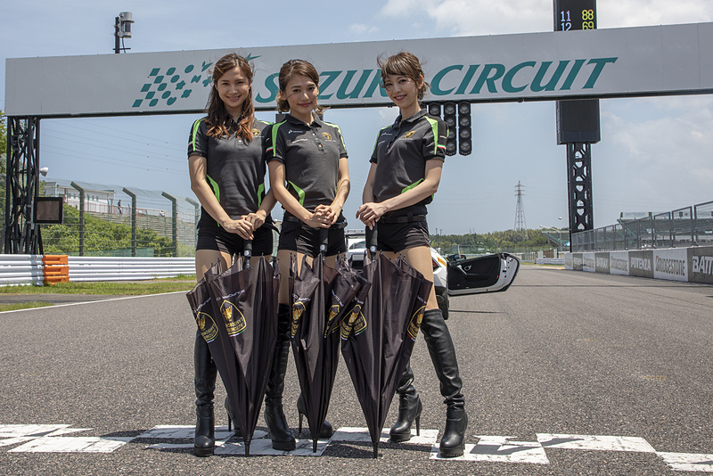 7月1日に行なわれたレース2。予選上位は＃98、＃63、＃19と並ぶ。レース1優勝の＃2も4位に付ける