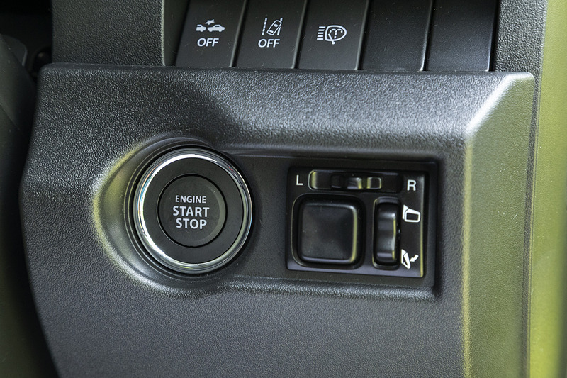 XL以上にはキーレスプッシュスタートシステムが標準