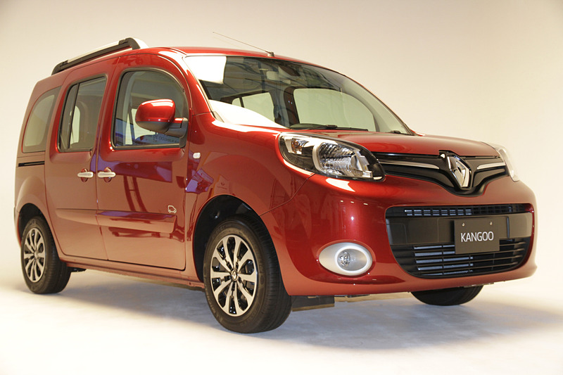 ひと目見て分かりやすい車両の横から見たシルエットをデフォルメして、デカールがデザインされた