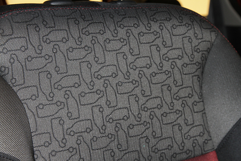 カングーのシルエットをデザインしたグラフィックの専用ファブリックシート