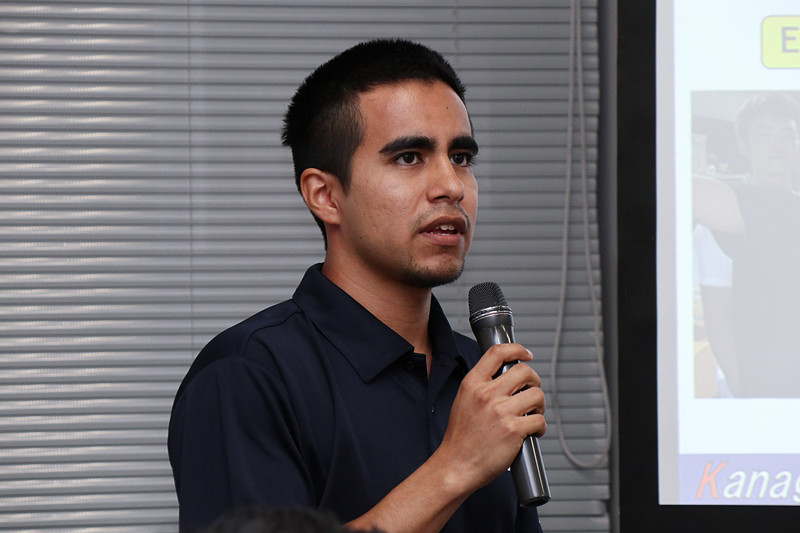 EVマシンの制御面について解説した神奈川大学 4年 電気班メンバーのカラザス・ケビン氏