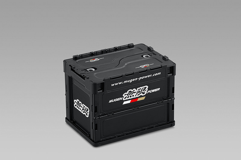 Sサイズ（90000-XYL-546A-Z3）は4104円