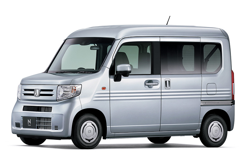 L（ルナシルバー・メタリック）