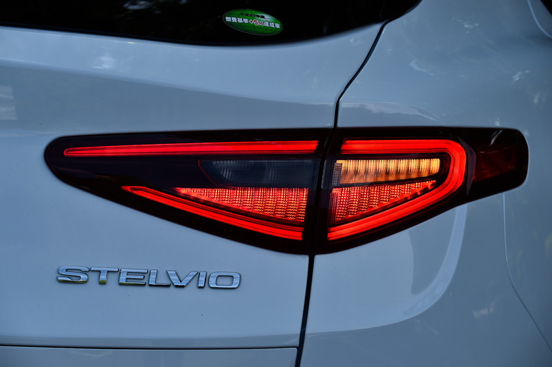 テールランプの点灯パターン