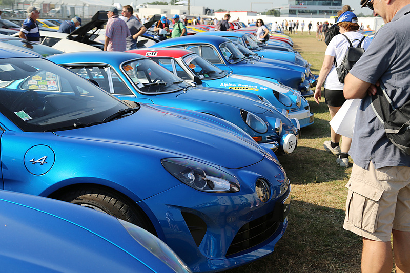 アルピーヌブース