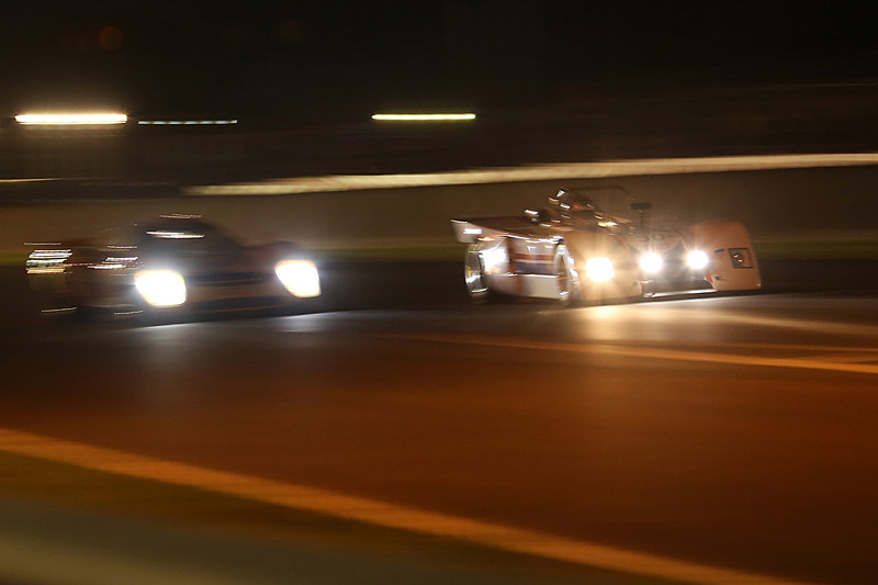 グリッド5 レース1の夕方～夜間走行