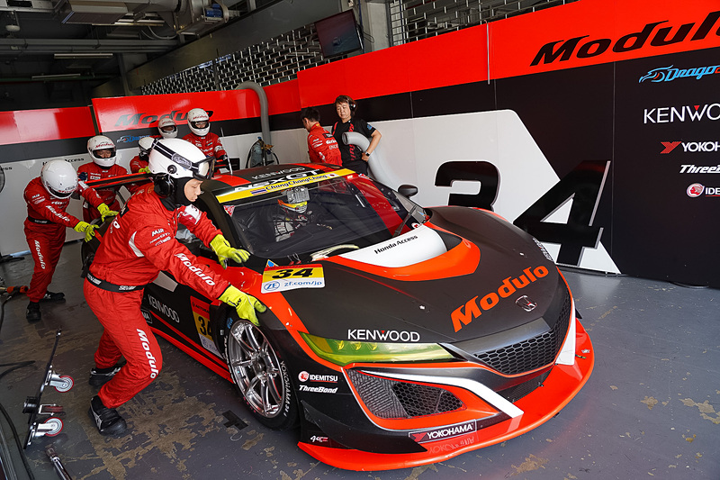 セッティングを変更して再びコースへと出ていく