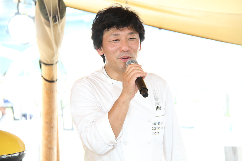 イベントは12時にスタート。開幕の挨拶を行なった後藤氏と青木氏