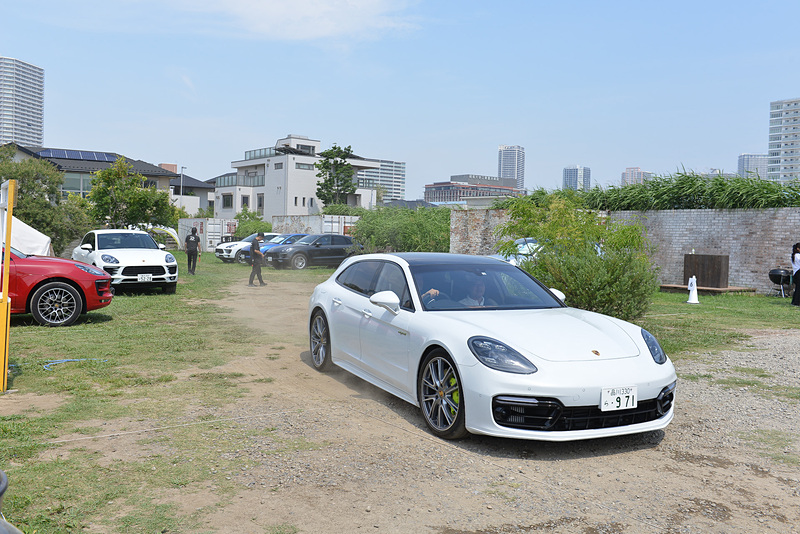 当日はマカンやパナメーラ スポーツツーリスモの試乗会が開かれた