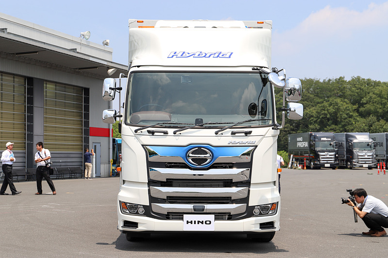 日野プロフィア ハイブリッド