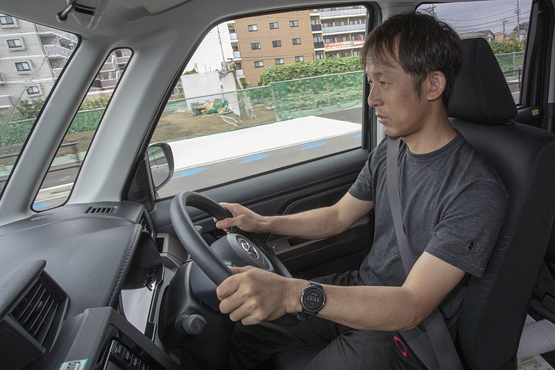 装着の確認に加え、市街地を走って音やフィーリングのチェックも行なった。音量はアップしているが、うるさいものではない