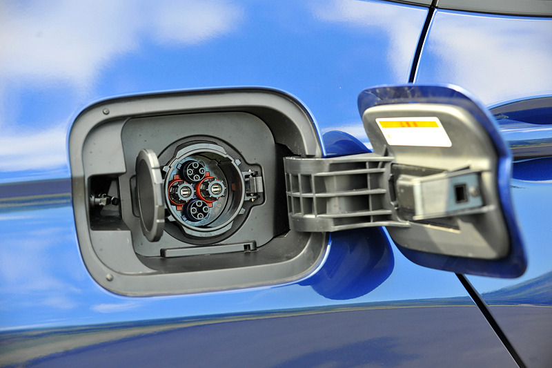 急速充電ポート。CHAdeMOに対応