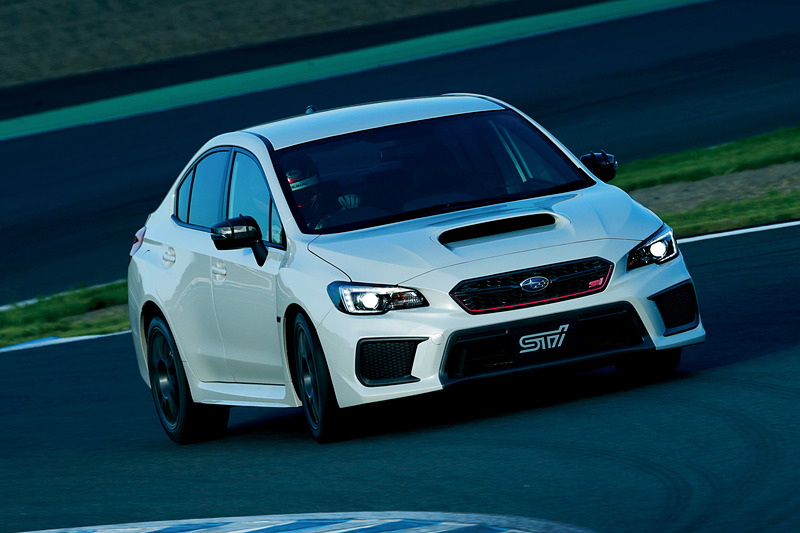 500台限定販売される「WRX STI TYPE RA-R」（499万8240円）
