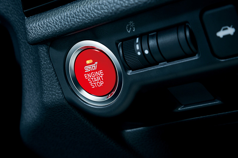 「STI製プッシュエンジンスイッチ」