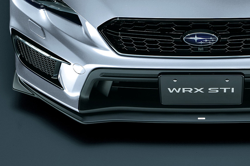 「フロントアンダースポイラー」（4万2120円）