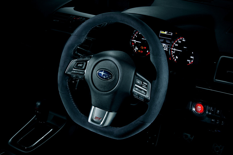 「ステアリングホイール（ウルトラスエード）」（5万2920円）