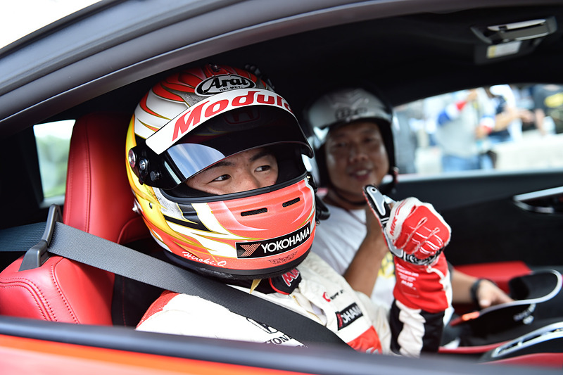 後半は大津選手がドライブ