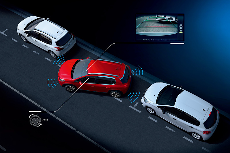GT Lineの標準装備に追加された「パークアシスト」の作動イメージ