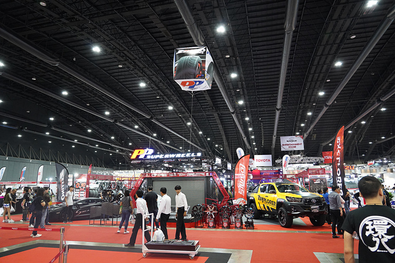 会場となったインパクト・チャレンジャーホール。幕張メッセ国際展示会場のホール3つ分ぐらいの広さに感じる