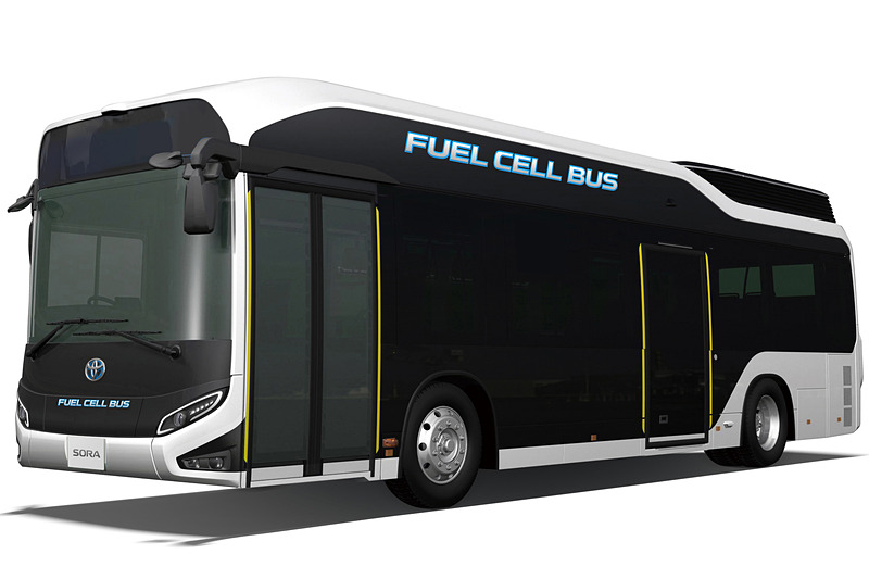 大会公式車両に「ミライ」（左）、「SORA」（中央）「FCフォークリフト」（右）といったFCV（燃料電池自動車）などを提供して環境負荷を低減