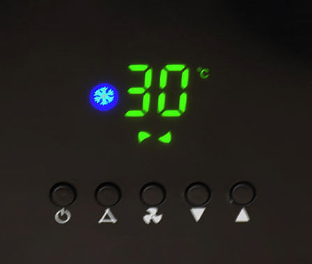 設定温度は16℃～31℃の間で調整でき、1℃間隔で変更可能。