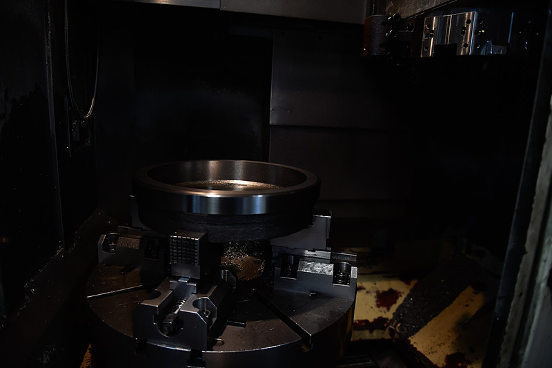 型を製造するマシン