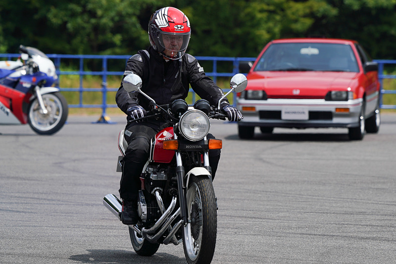 実際にデモ走行も