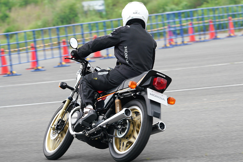 スーパーホークIII（1980年）