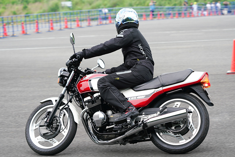 CBX400F（1981年）