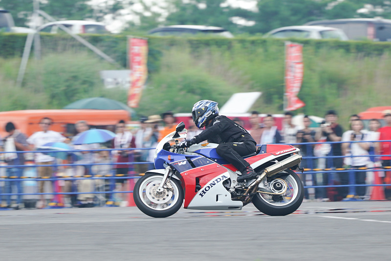 VFR750R（RC30）（1988年）