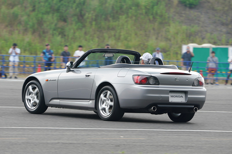 S2000（1999年）