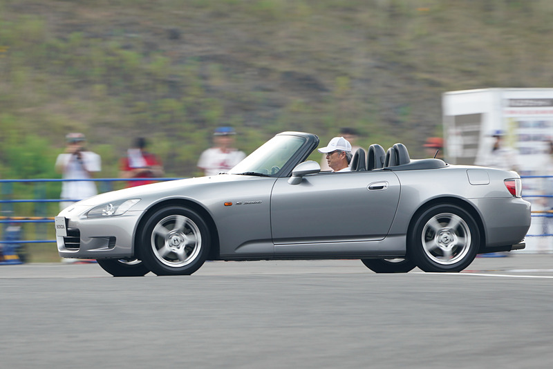 S2000（1999年）