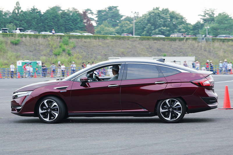 クラリティ フューエル セル（2016年）