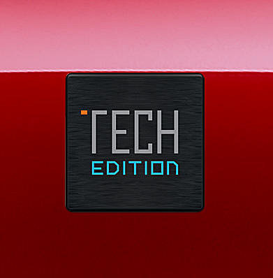 エクステリアでは16インチの新デザインアロイホイールや専用エンブレムを採用