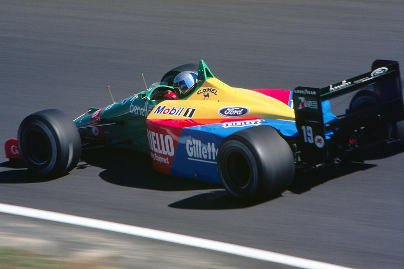 1989年の日本グランプリは、アイルトン・セナが失格となりアレッサンドロ・ナニーニが優勝