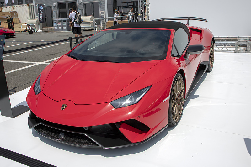 ランボルギーニ ウラカン ペルフォルマンテ スパイダー