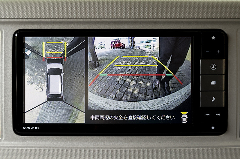 全車オーディオレス仕様が標準。パノラマモニターは対応ナビゲーションの装着により実現可能。X“SA III”はカメラがオプション設定、L系グレードは設定なしとなっている