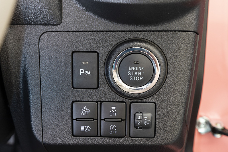 X“SA III”、G“SA III”はプッシュ式スタートスイッチを装備