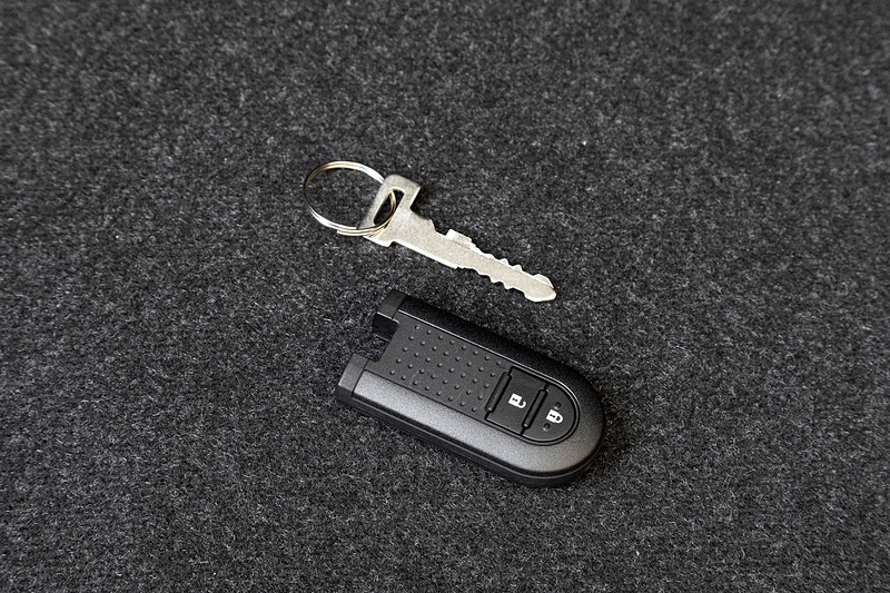 キーフリーシステムもX“SA III”、G“SA III”に標準。L系グレードはキーレスエントリーのみ