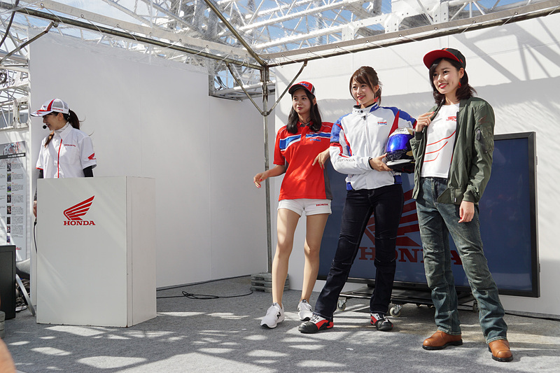 ライティングファッションを紹介したホンダブース