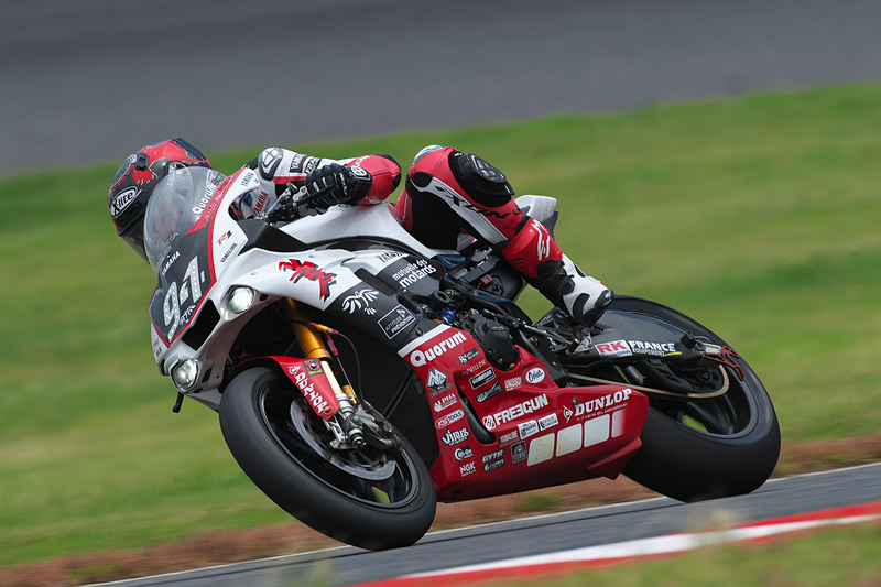 逆転チャンピオンを狙う94号車GMT94 YAMAHA（デビッド・チェカ／ニッコロ・カネパ／マイク・デ・ミリオ選手、YAMAHA YZF-R1、DL）