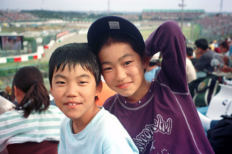 2001年はS字の自由席で観戦