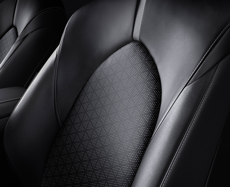 シート表皮（本革）